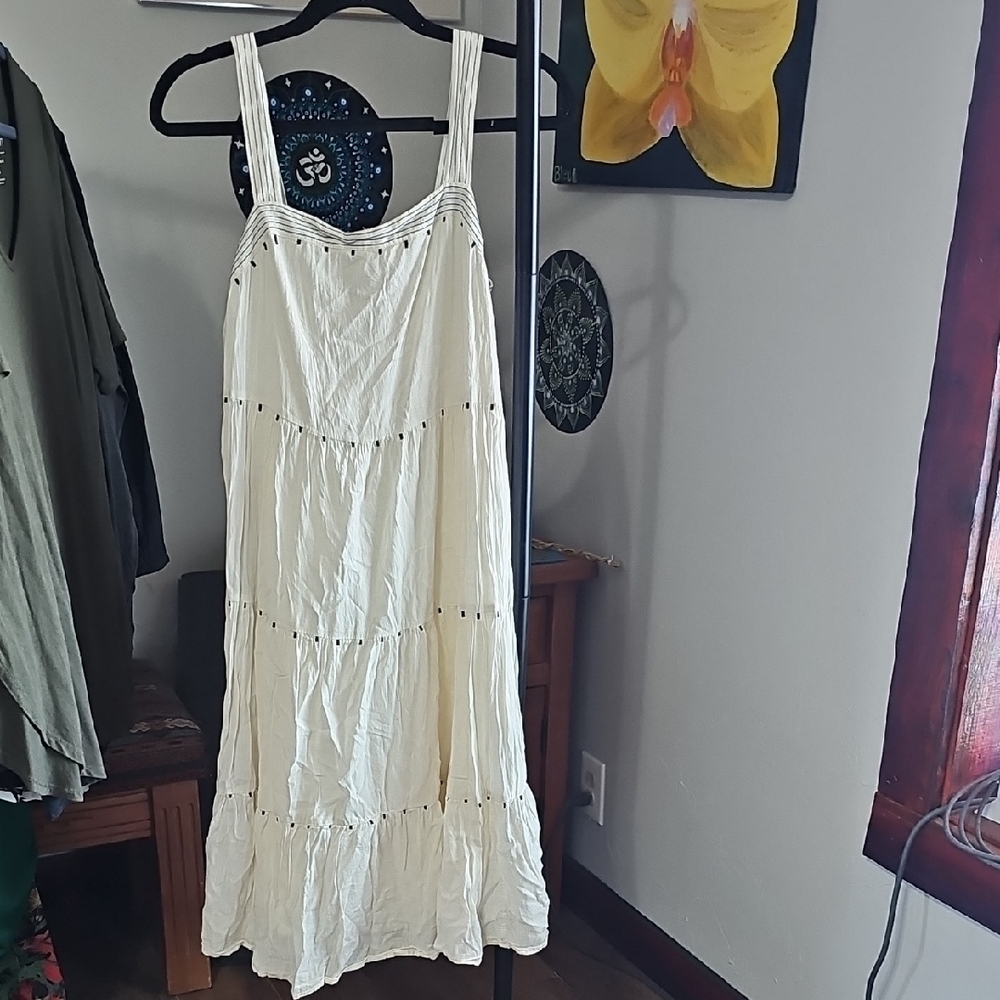 Old Navy Cream Midi Dress
